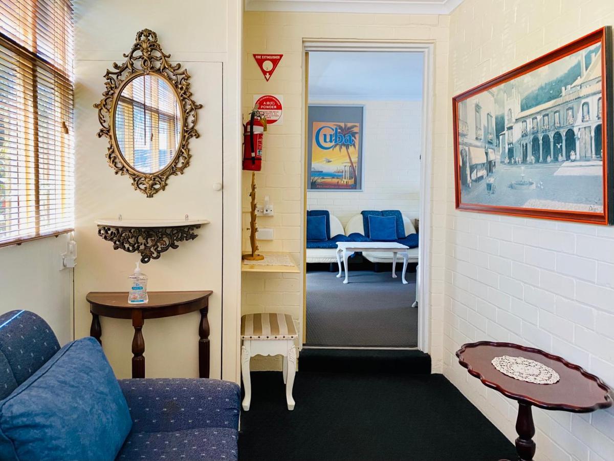 The Mews Motel Лонсестън Екстериор снимка