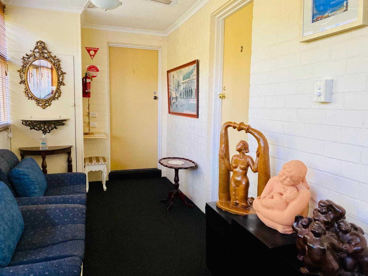 The Mews Motel Лонсестън Екстериор снимка