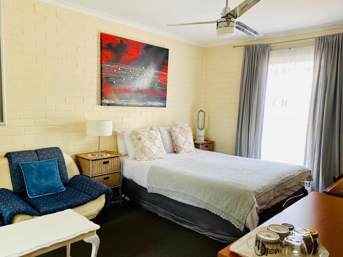 The Mews Motel Лонсестън Екстериор снимка