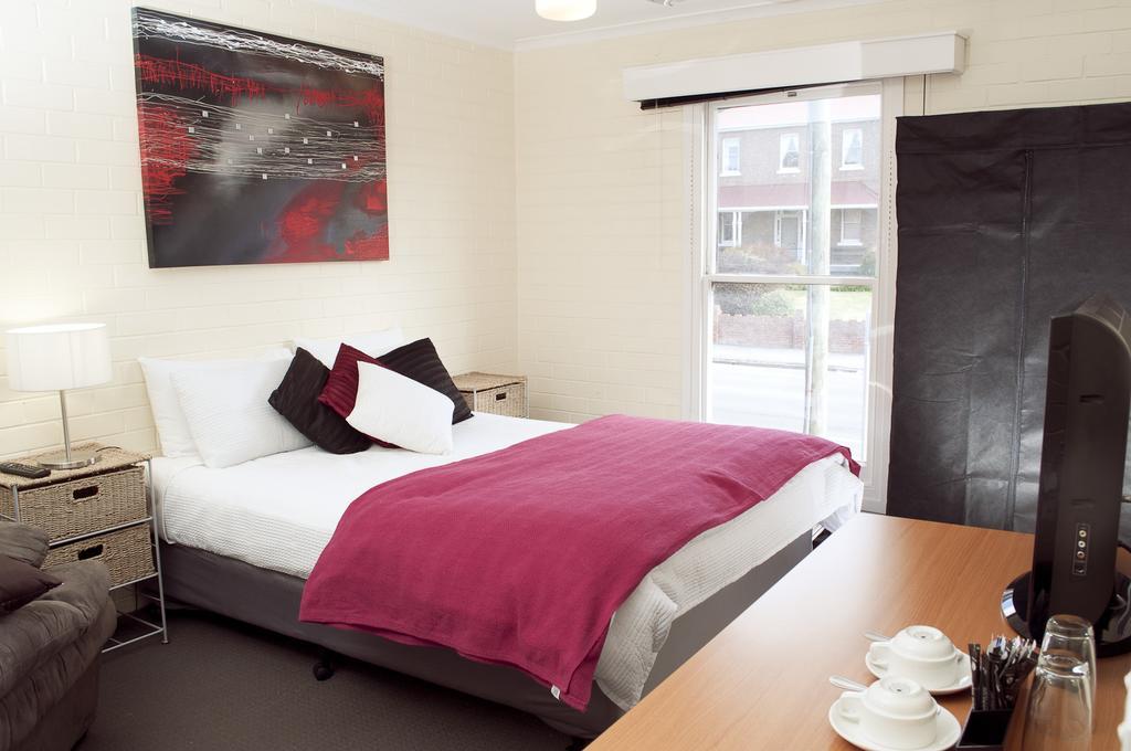 The Mews Motel Лонсестън Екстериор снимка